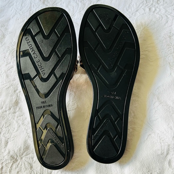 Vince Camuto Jelly Sandals 9M - Picture 3 of 3